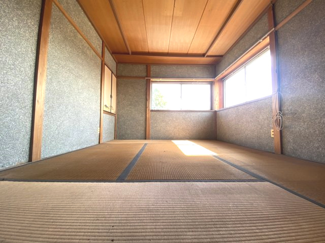 【価格改定】亀岡市篠町山本南条のその他|二面採光で心地の良いお部屋です！