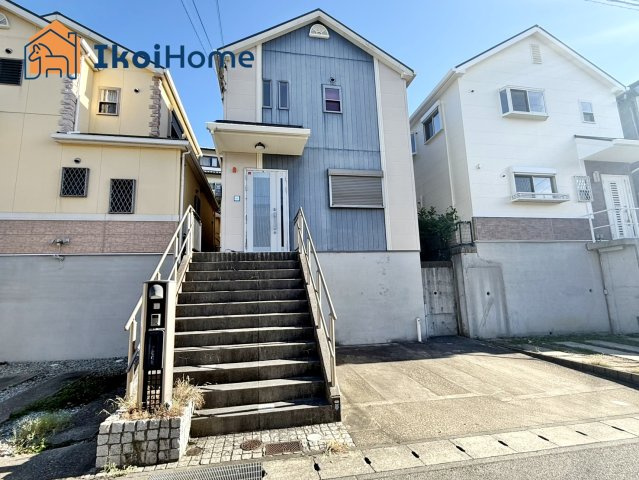 神戸市西区伊川谷町有瀬　中古戸建のバルコニー|弊社独自で毎月５組限定「人気オプション３点パック」カーポート・バルコニー・ウッドデッキを１万円で取付