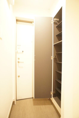 【玄関】 | リブリIshida2(リブリイシダツー)