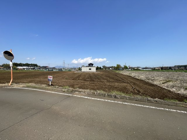 つくば市上原　１５０坪の敷地の前面道路含む現地写真