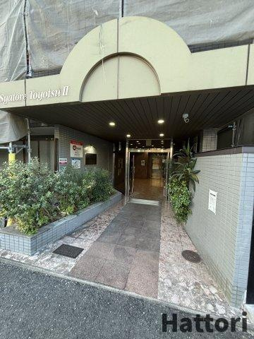 シャトレ豊津Ⅱのエントランス