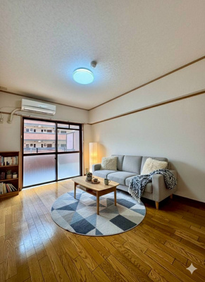 【居間・リビング】 | 朝日プラザ大橋 | ※家具はイメージです。