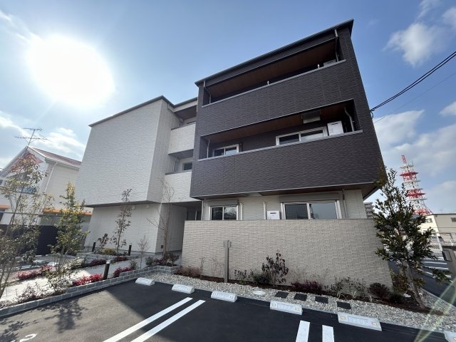 ベレオガーデンズ上中野の画像
