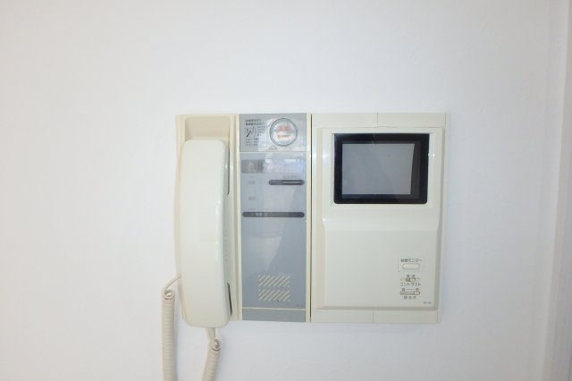 【設備】 | サント・ラピーヌ | モニター付きインターホン