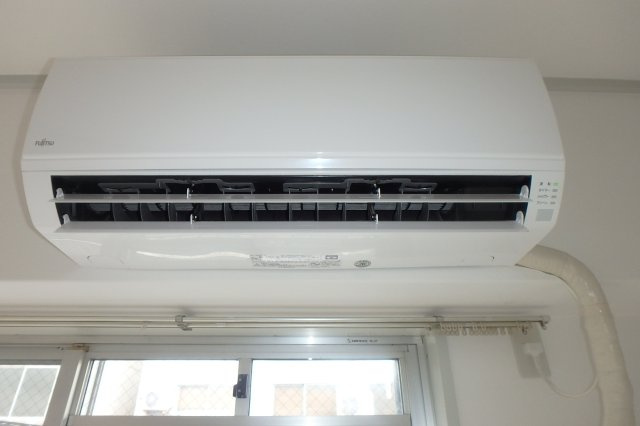 【設備】 | サント・ラピーヌ | エアコン