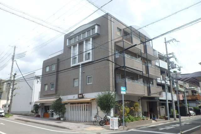 【外観】 | サント・ラピーヌ