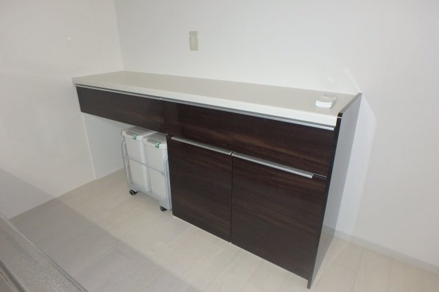 【キッチン】 | サント・ラピーヌ | カップボード