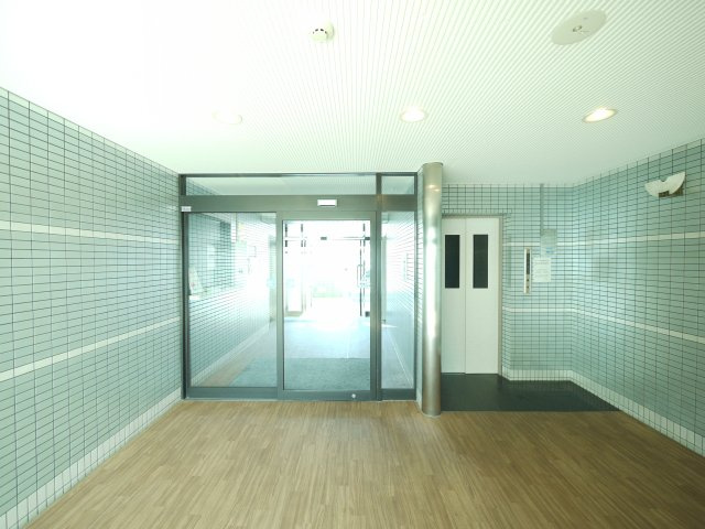 アルフィーネ厚生町のロビー