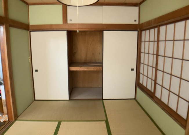 【収納】 | 家族構成や住宅環境によって収納の仕方は十人十色！キッチン、リビング、玄関、寝室など、部屋ごとのいろんな収納を使って自慢のお家にしませんか？物件をご内見する際は、収納の場所や数は事前チェックしましょう！