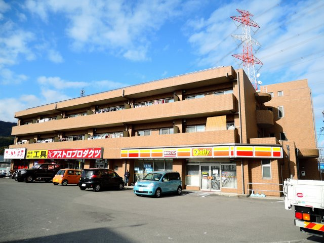 マンションヒットの外観
