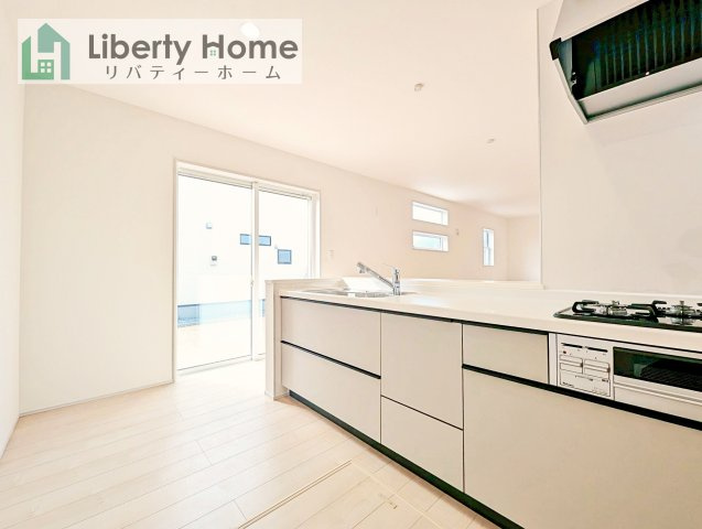 ひたちなか市稲田10期　新築戸建　7号棟のキッチン