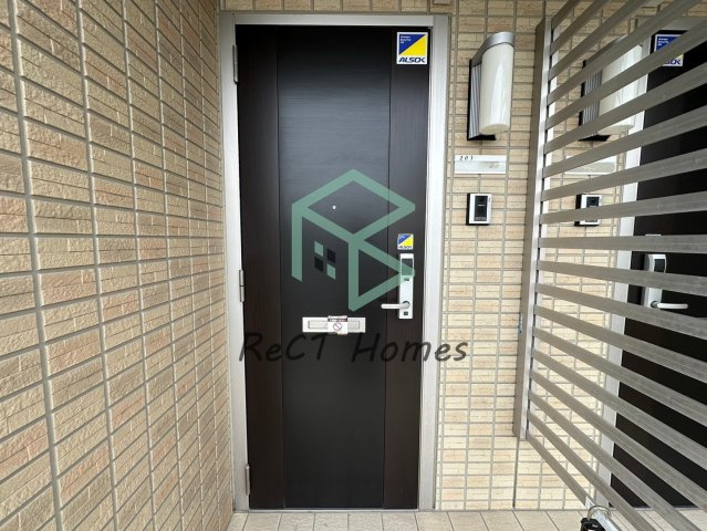 姫路市苫編のハイツの玄関