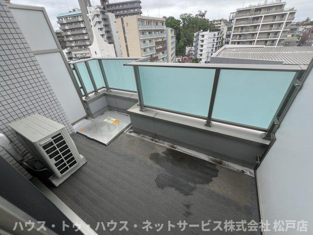 アークシティ松戸のバルコニー