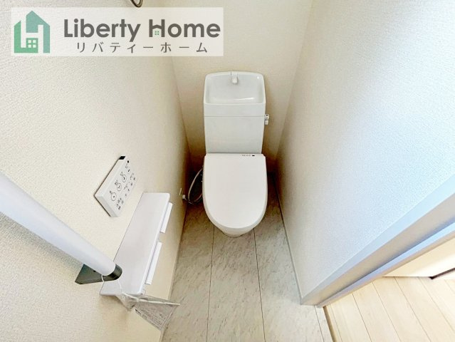 ひたちなか市稲田10期　新築戸建　6号棟のトイレ