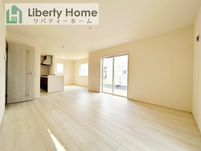 ひたちなか市稲田10期　新築戸建　6号棟の居間・リビング