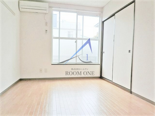 シャトルＫ２の居間・リビング|洋室のお部屋です。