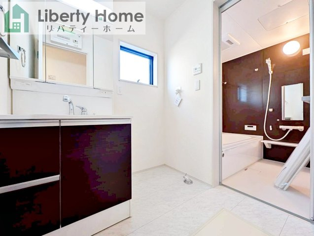 ひたちなか市稲田10期　新築戸建　4号棟の脱衣所