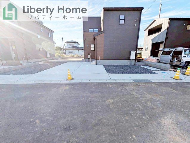ひたちなか市稲田10期　新築戸建　4号棟の駐車場