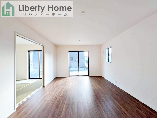 ひたちなか市稲田10期　新築戸建　4号棟の居間・リビング