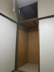 ２．６帖洋室の収納です。