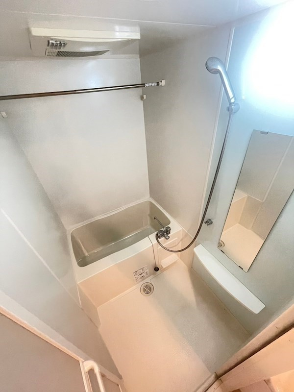 エスリード三宮旭通の浴室