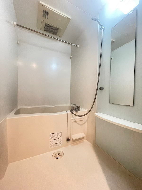 エスリード三宮旭通の浴室