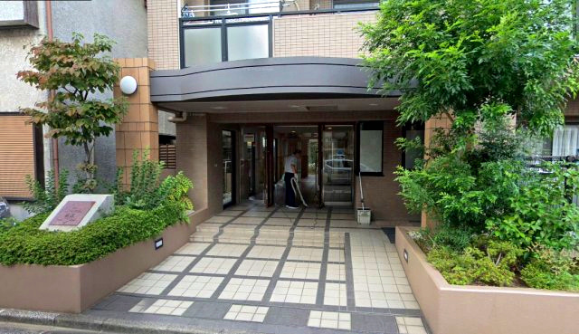 アルファグランデ葛西　2階　リ　ノベーション済のエントランス