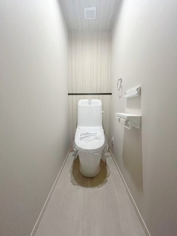 中野APARTMENTSのトイレ