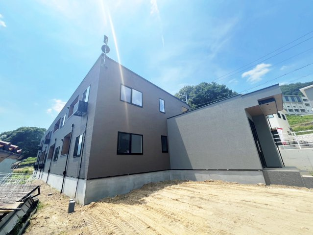 中野APARTMENTSの外観