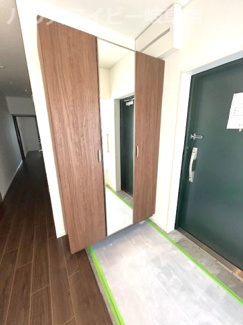 【玄関】 | コーポシェイーネ！最上階角部屋！フルリノベーション！ペット飼育可能なマンションです♪駐車場確保有！ | コーポシェイーネ9階部分！最上階角部屋！フルリノベーション！ペット飼育可能なマンションです♪駐車場確保有！