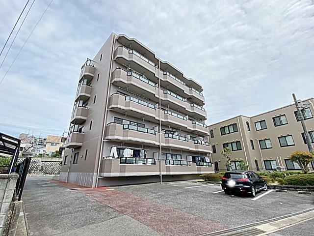 グランシャリオの外観