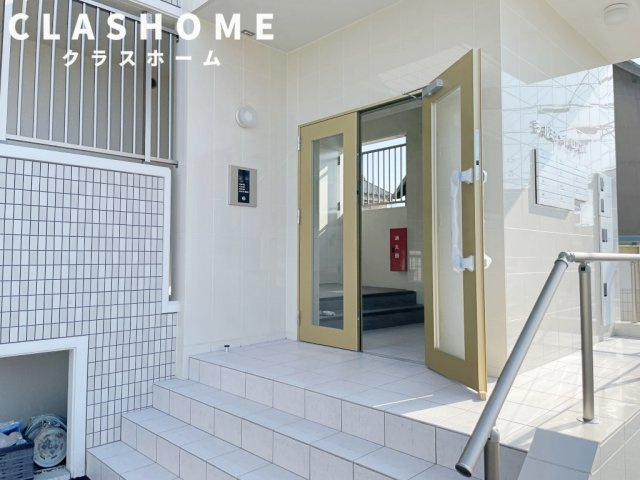 ラ　ルミエール　ロアンヌ　　刈谷市近郊の賃貸はクラスホーム刈谷店のエントランス