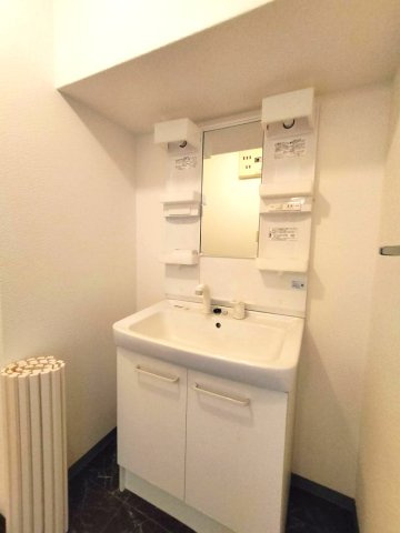 リーグレック元町の洗面所