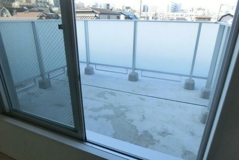 【バルコニー】