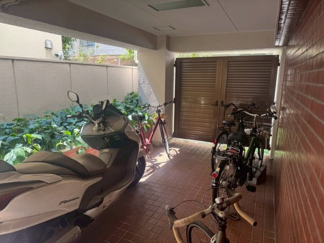 【駐輪場】