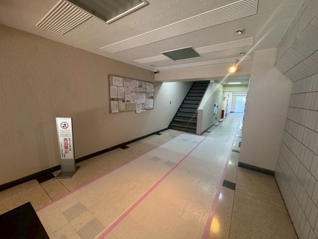 【エントランス】