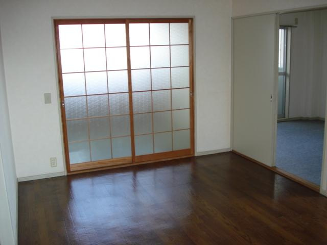 エクレール本庄西の居間・リビング|ダイニング