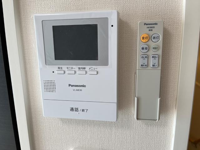 ウエストウイングⅢのセキュリティ|カメラ付インターホン