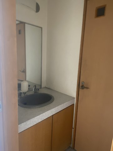 町田店舗　東から4軒目の洗面所