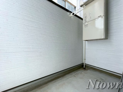 【バルコニー】 | pavillonhonnêtebiwajima | 落ち着いた時間を過ごせるバルコニーです