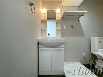 【独立洗面台】 | pavillonhonnêtebiwajima | 忙しい朝には欠かせない洗面所です