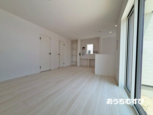 春日井市上田楽町第1期(全4棟)の居間・リビング
