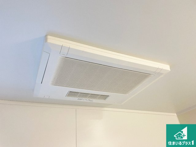 近江八幡市音羽町　新築一戸建ての冷暖房・空調設備|四季を通して快適なバスライフをお手伝いする浴室暖房乾燥機！浴室の乾燥・暖房・涼風・換気はもちろん、２４時間換気にも対応！