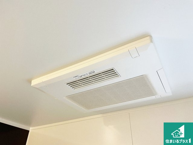 近江八幡市音羽町　新築一戸建ての冷暖房・空調設備|四季を通して快適なバスライフをお手伝いする浴室暖房乾燥機！浴室の乾燥・暖房・涼風・換気はもちろん、２４時間換気にも対応！