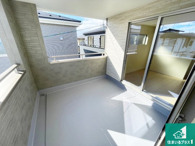 近江八幡市音羽町　新築一戸建てのバルコニー|日当たりのよいバルコニー！お部屋が開放的に！