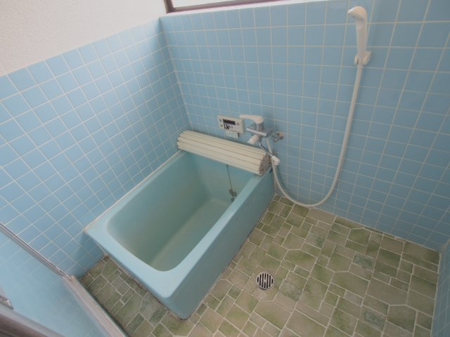 浦田貸家の浴室