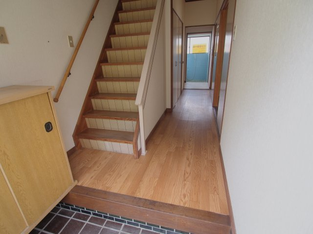 浦田貸家の玄関