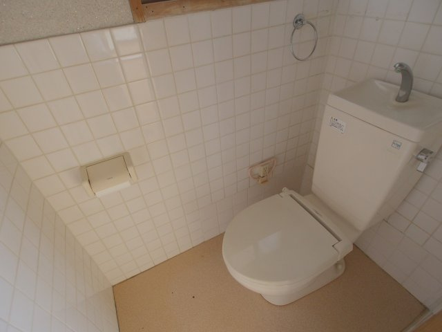 浦田貸家のトイレ