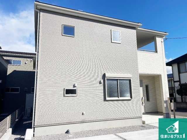 近江八幡市音羽町　新築一戸建ての外観|安心の10年保証！外観を美しく保ち、雨水で汚れを落とします！気になることがありましたら、お気軽にお問い合わせください！