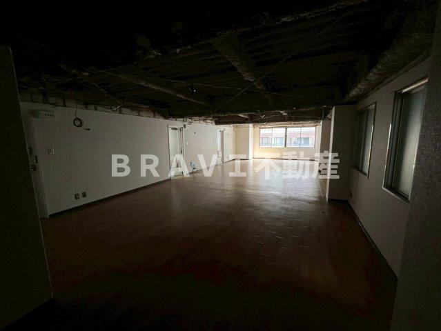 南久宝寺ビル　BRAVI不動産の内装